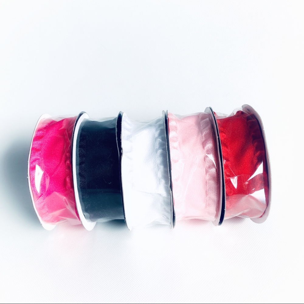 1.5" Ruffle Ribbon Rolls - Picture 2 of 2